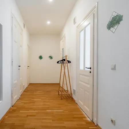 Traumhafte Jugendstilwohnung In Zentraler Lage Leipzig